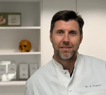 Dr. Ongena